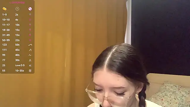 KrystinFunches online show from 25, 10, 2025