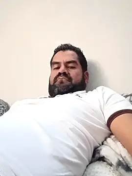 Snapshot of theking1_1 chatting on 17, 10, 2025 theking1 1 online show from 17, 10, 2025