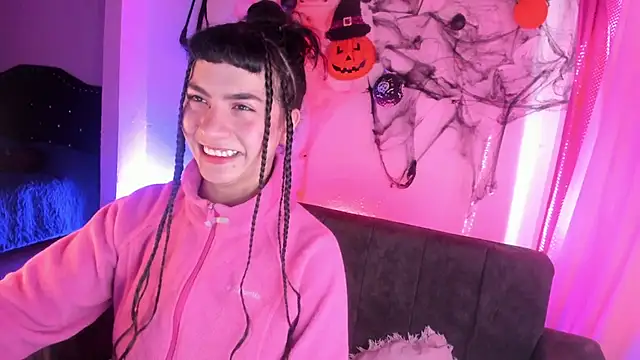 kitty  chs online show from 13, 11, 2025