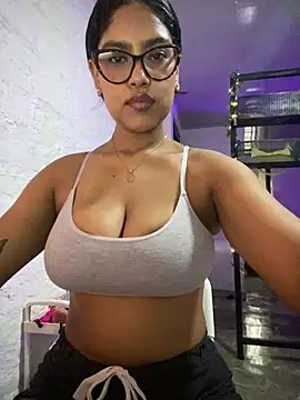 miiabrown18 online show from 10, 4, 2026