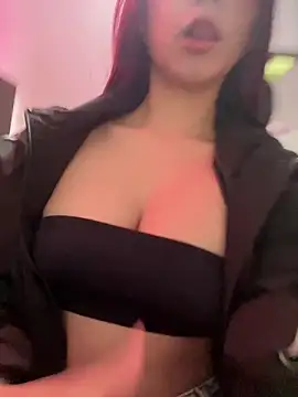 Snapshot of _Kinky69_ chatting on 23, 10, 2025 Kinky69 online show from 23, 10, 2025