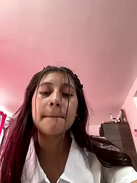 Snapshot of _Kinky69_ chatting on 5, 11, 2025 Kinky69 online show from 5, 11, 2025