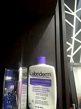 Snapshot of _Kinky69_ chatting on 20, 11, 2025 Kinky69 online show from 20, 11, 2025