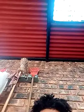 Snapshot of Goofygoody17 chatting on 11, 10, 2025 Goofygoody17 online show from 11, 10, 2025