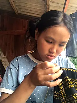 Snapshot of Mai_lovely chatting on 15, 10, 2025 Mai lovely online show from 15, 10, 2025