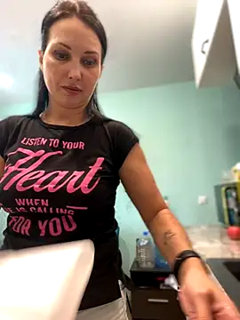 Snapshot of mood_berry chatting on 25, 9, 2025 mood berry online show from 25, 9, 2025