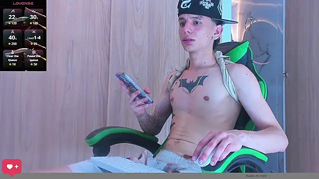 Snapshot of Skinny_batman chatting on 26, 9, 2025 Skinny batman online show from 26, 9, 2025