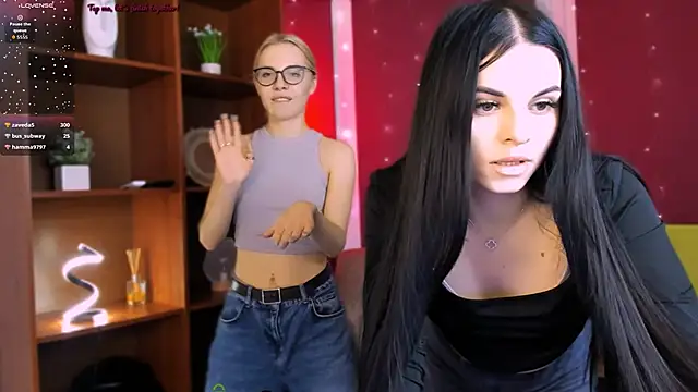 Snapshot of nicole_muah chatting on 30, 11, 2025 nicole muah online show from 30, 11, 2025