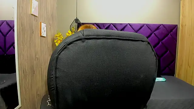 Snapshot of ChloeCampbell03 chatting on 28, 9, 2025 ChloeCampbell03 online show from 28, 9, 2025