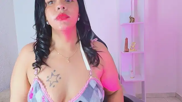 Snapshot of Evelyn_brown8 chatting on 27, 9, 2025 Evelyn brown8 online show from 27, 9, 2025