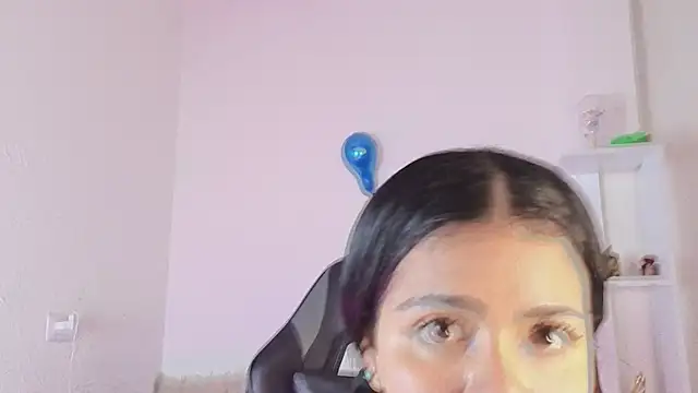 Snapshot of Evelyn_brown8 chatting on 10, 10, 2025 Evelyn brown8 online show from 10, 10, 2025