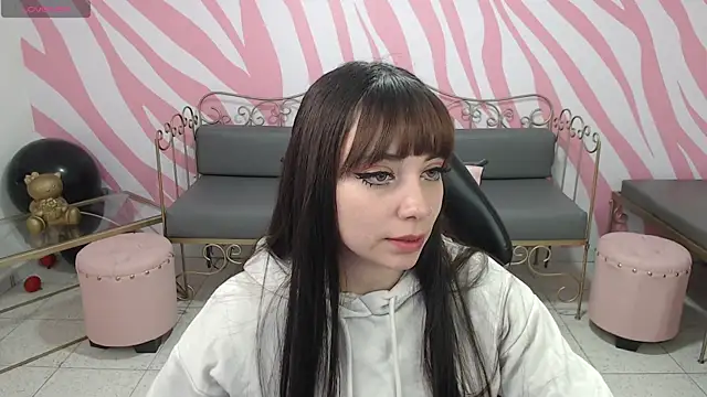 saabrina  online show from 5, 11, 2025