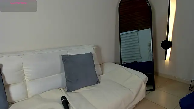 cherry bunnyx online show from 13, 3, 2026