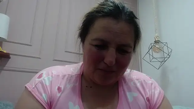 Snapshot of SweetRouse__ chatting on 1, 10, 2025 SweetRouse online show from 1, 10, 2025