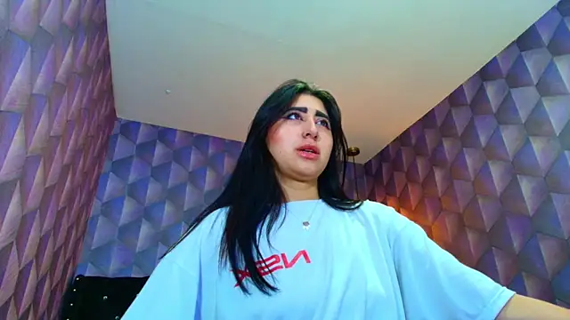 Snapshot of Nanisshawna chatting on 28, 10, 2025 Nanisshawna online show from 28, 10, 2025
