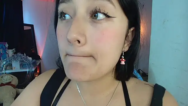 Hinata 21  online show from 16, 4, 2026