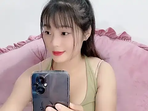 Snapshot of Lie_liee chatting on 30, 10, 2025 Lie liee online show from 30, 10, 2025