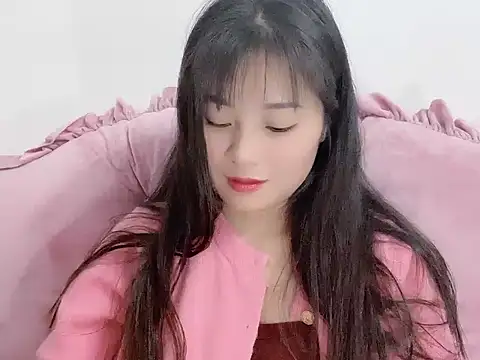 Snapshot of Lie_liee chatting on 4, 12, 2025 Lie liee online show from 4, 12, 2025