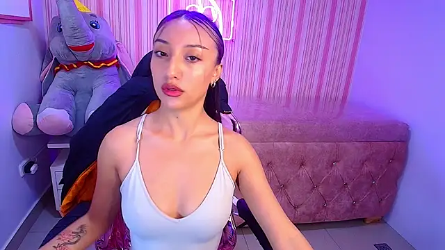 Snapshot of Branndy_ch chatting on 7, 10, 2025 Branndy ch online show from 7, 10, 2025