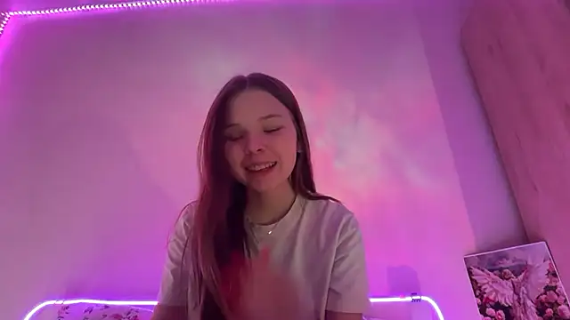 Snapshot of CandysRose chatting on 8, 10, 2025 CandysRose online show from 8, 10, 2025