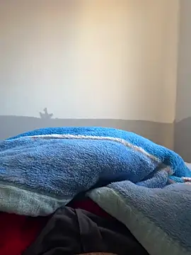 Snapshot of herinhos38 chatting on 24, 9, 2025 herinhos38 online show from 24, 9, 2025