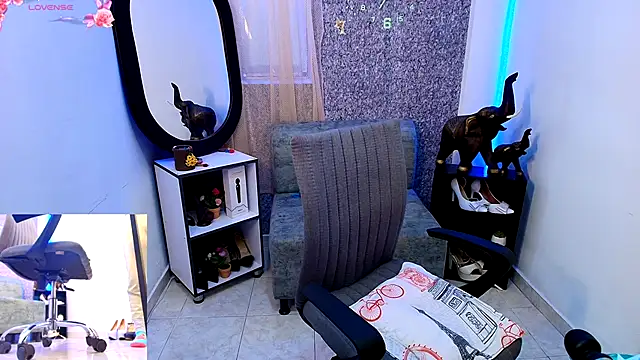 Snapshot of Sally_Ricci chatting on 21, 11, 2025 Sally Ricci online show from 21, 11, 2025