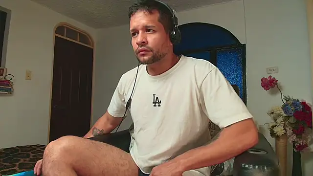 LucasGaeel online show from 6, 7, 2026