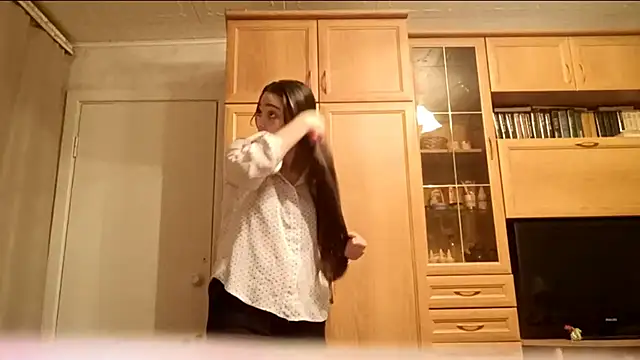 Snapshot of TifGold chatting on 24, 9, 2025 TifGold online show from 24, 9, 2025