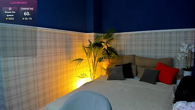 Snapshot of Michelle_Murray chatting on 16, 10, 2025 Michelle Murray online show from 16, 10, 2025