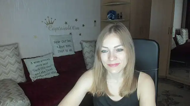 Snapshot of Tiffany_Bates chatting on 21, 10, 2025 Tiffany Bates online show from 21, 10, 2025