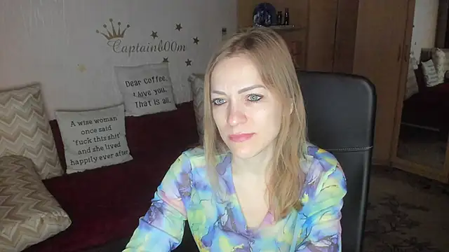 Snapshot of Tiffany_Bates chatting on 26, 10, 2025 Tiffany Bates online show from 26, 10, 2025