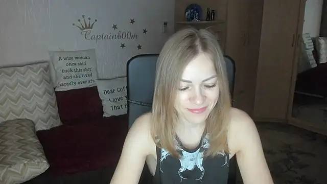 Snapshot of Tiffany_Bates chatting on 10, 11, 2025 Tiffany Bates online show from 10, 11, 2025