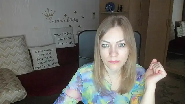 Snapshot of Tiffany_Bates chatting on 22, 11, 2025 Tiffany Bates online show from 22, 11, 2025