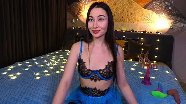 MilaYumi online show from 23, 4, 2026