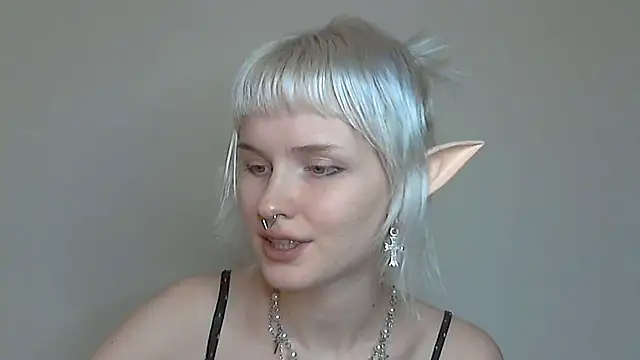 Snapshot of Paradoxy_ chatting on 27, 10, 2025 Paradoxy online show from 27, 10, 2025