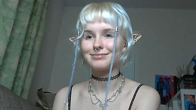 Paradoxy  online show from 21, 12, 2025