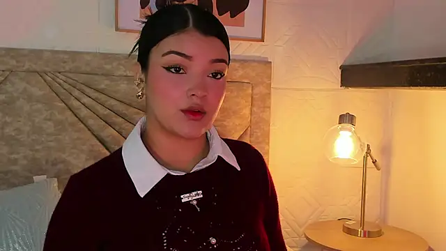 EmmaBlossom online show from 5, 2, 2026