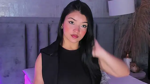 EmmaBlossom online show from 25, 5, 2026