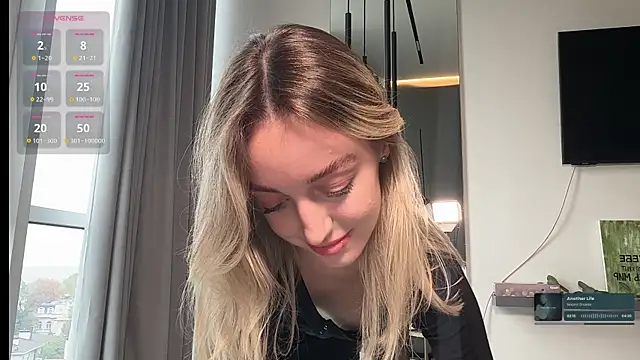 SophieBelll online show from 27, 10, 2025