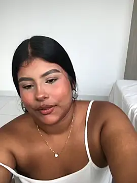 Snapshot of AnaBrowmn chatting on 16, 11, 2025 AnaBrowmn online show from 16, 11, 2025