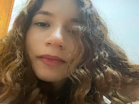 Snapshot of meridacute_ chatting on 18, 10, 2025 meridacute online show from 18, 10, 2025