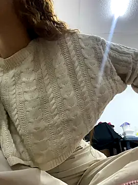 Snapshot of meridacute_ chatting on 21, 10, 2025 meridacute online show from 21, 10, 2025