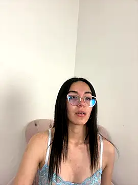 Snapshot of Liaa_sr chatting on 16, 10, 2025 Liaa sr online show from 16, 10, 2025