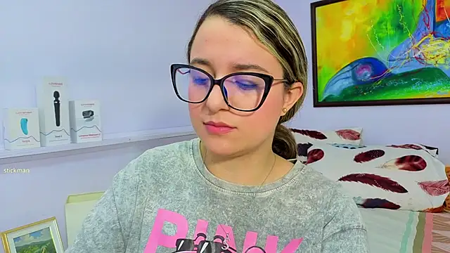 Snapshot of katiaa_lovv chatting on 24, 2, 2026 katiaa lovv online show from 24, 2, 2026