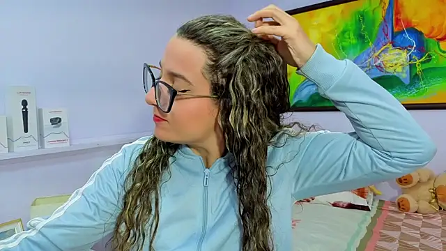 Snapshot of katiaa_lovv chatting on 25, 2, 2026 katiaa lovv online show from 25, 2, 2026