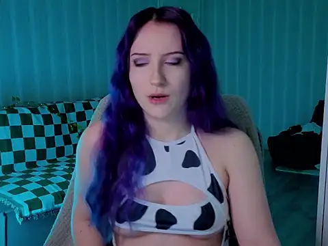 Snapshot of violet-siren-x chatting on 29, 5, 2026 violet-siren-x online show from 29, 5, 2026