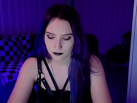 Snapshot of violet-siren-x chatting on 3, 6, 2026 violet-siren-x online show from 3, 6, 2026