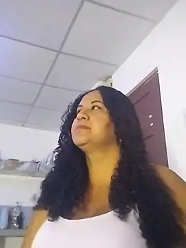 MEYBELLATINA online show from 2, 3, 2026