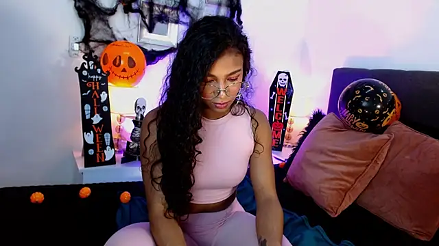 Snapshot of SashaBowei chatting on 25, 10, 2025 SashaBowei online show from 25, 10, 2025