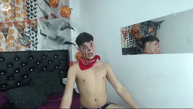 Snapshot of Aaron_Foxxx chatting on 16, 10, 2025 Aaron Foxxx online show from 16, 10, 2025